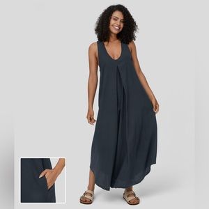 HALARA U Neck Sleeveless Plicated Side Pocket Flowy Maxi Casual Cotton Dress